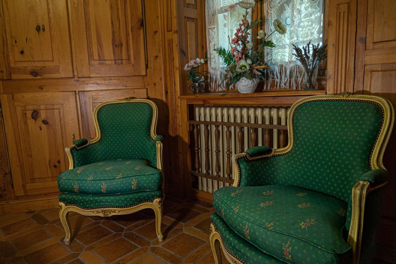Vila Maison Avec Patio Dans Le Centre Historique Terrasson Exteriér fotografie
