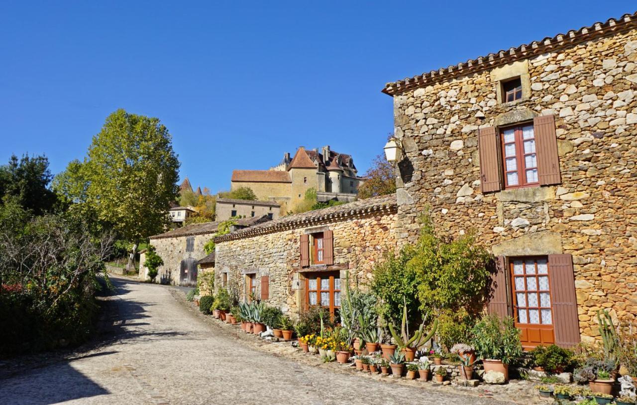 Vila Maison Avec Patio Dans Le Centre Historique Terrasson Exteriér fotografie